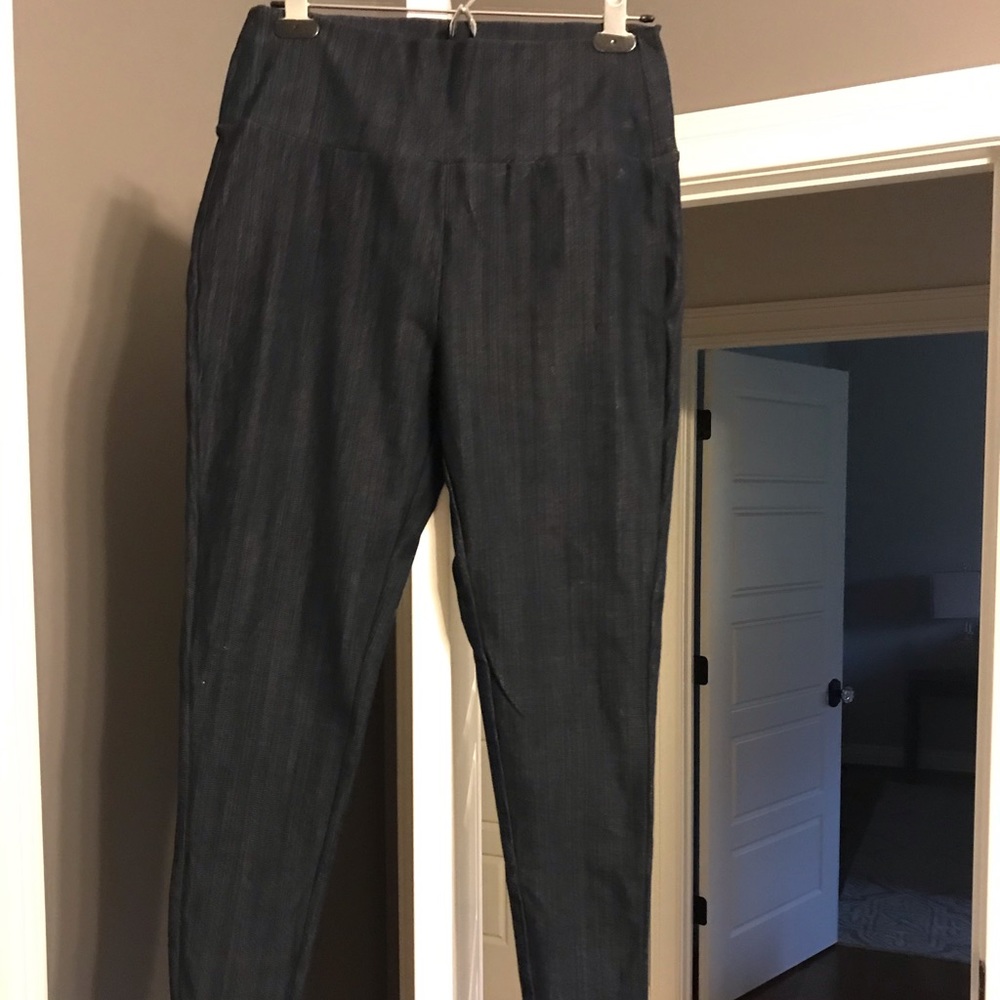 Dark denim jeggings